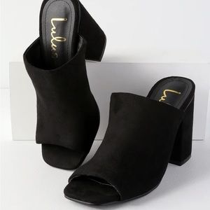 Lulu’s chunky heel, black, size 5 1/2.